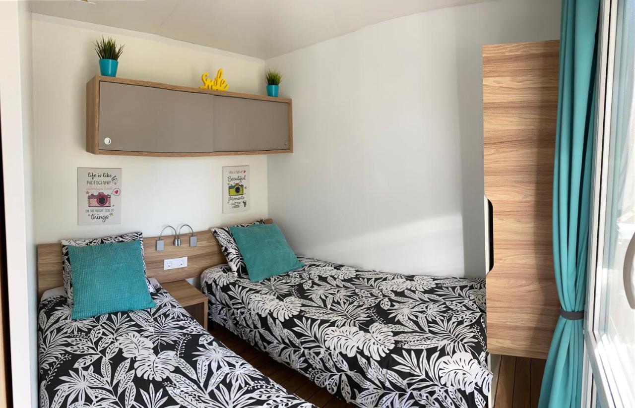 Mobile Home Biondina Camp Porton Nature Hideouts Rovinj Exterior photo